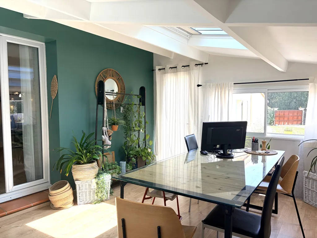 Salle à manger - Propriété Familiale avec Piscine à Plan-d'Orgon