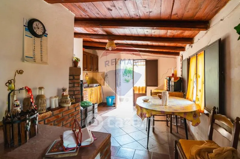 Salle à manger - Bifamiliar Villa with Garden in Caltanissetta