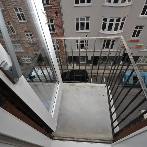 Balcon - Two-Bedroom Apartment with Balconies in Aalborg Centre
