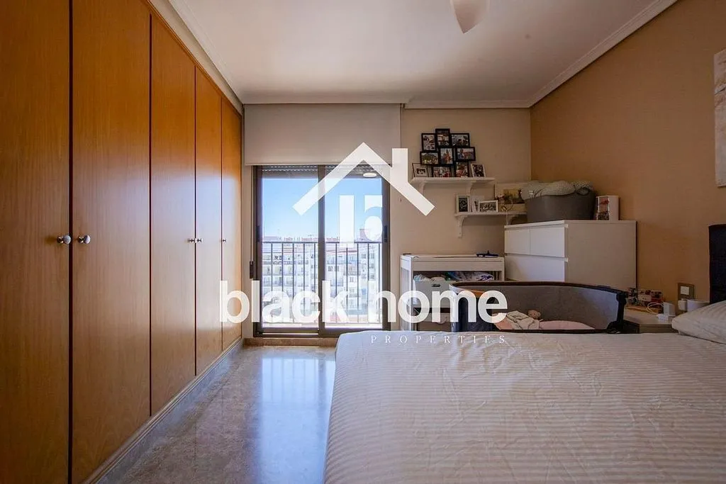Chambres - Apartment with Terrace in Patraix, Valencia