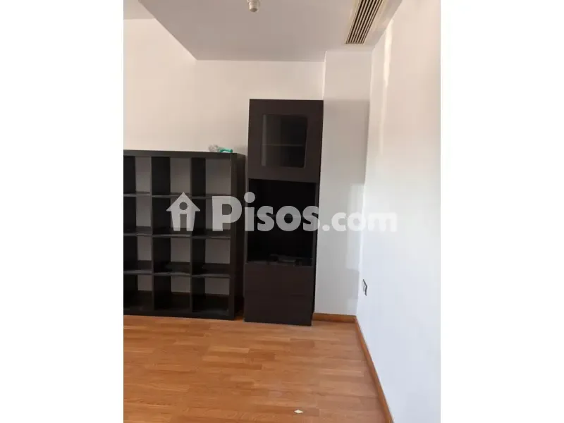 Elutuba - Semi-Detached Flat with Southeast View in San Fernando