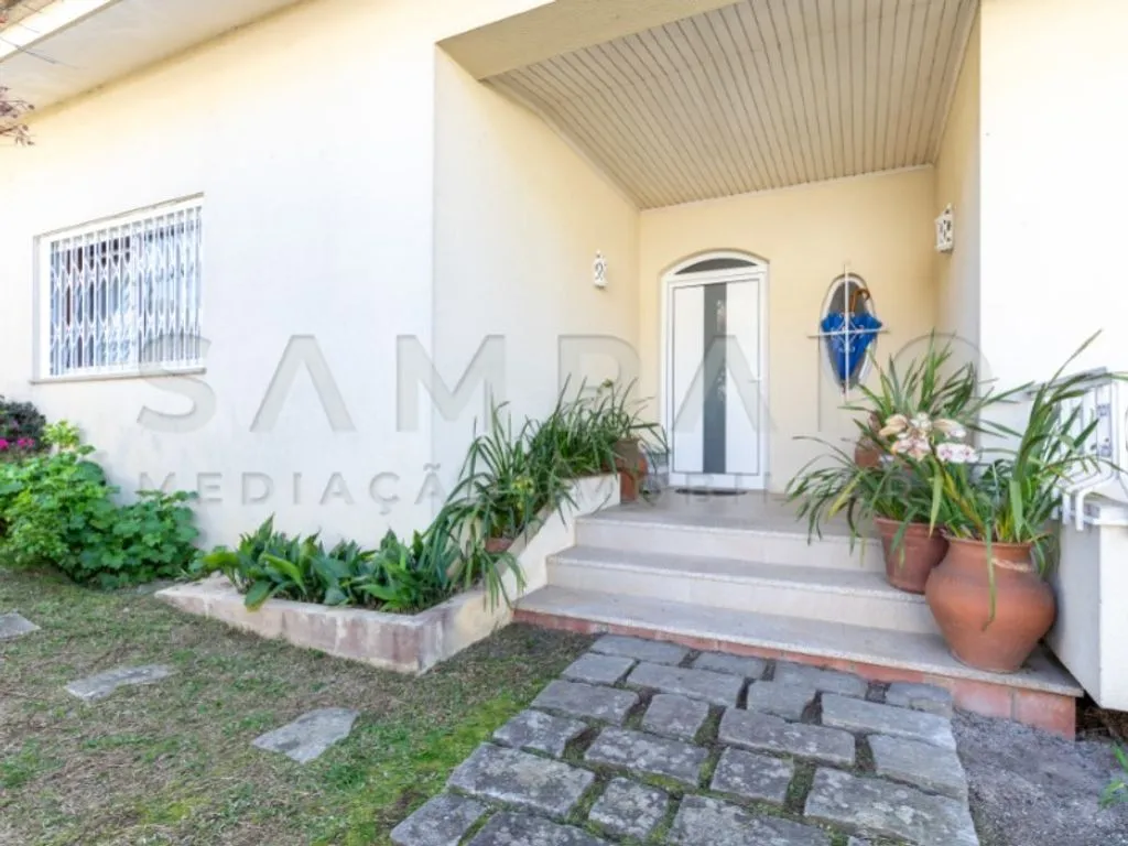 Aed - Luxury House with River View in Gondomar