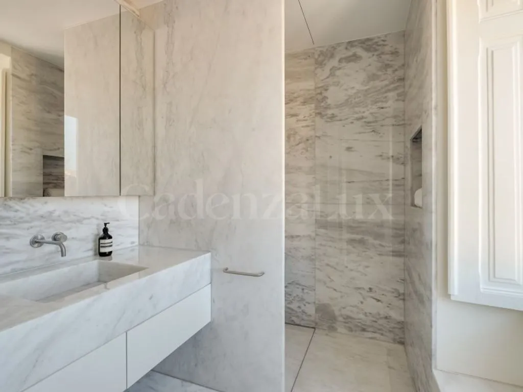 Vannitoad - Luxury Flat with Private Pool in Lisbon
