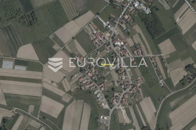 Õhuvaade - Urbanized Land with Utilities in Brezovica
