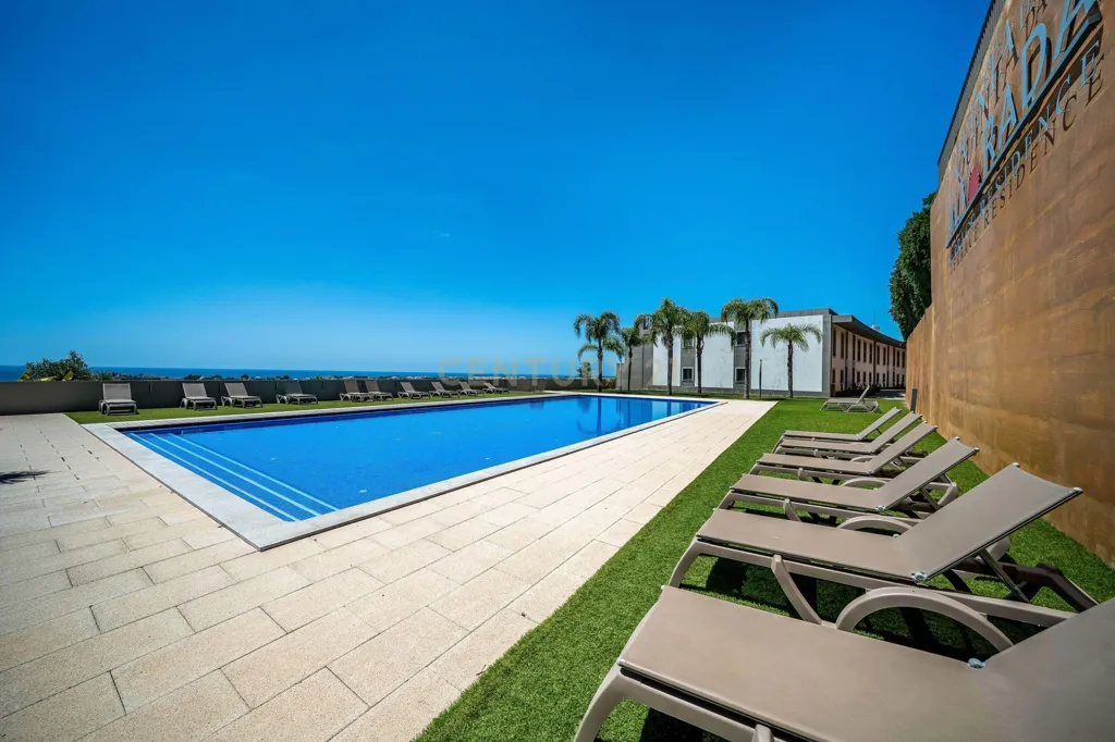 Pool - Modern Apartment with Sea View in Albufeira