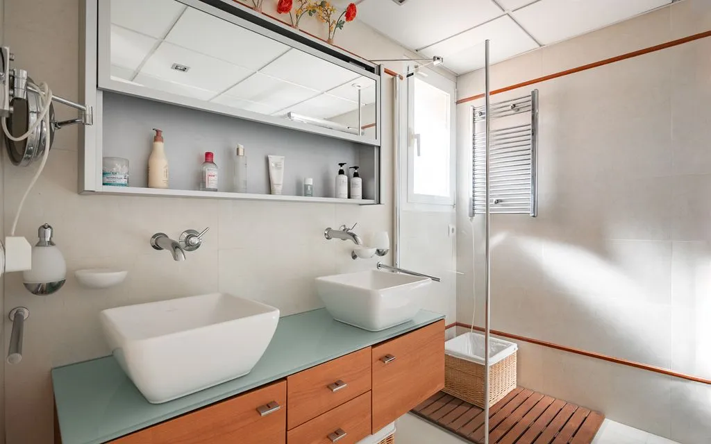 Salles de bain - Beachfront Villa with Pool in Estepona
