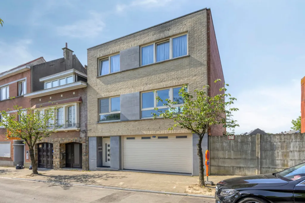 Esterno - Duplex with Garden and Garage in Central Location
