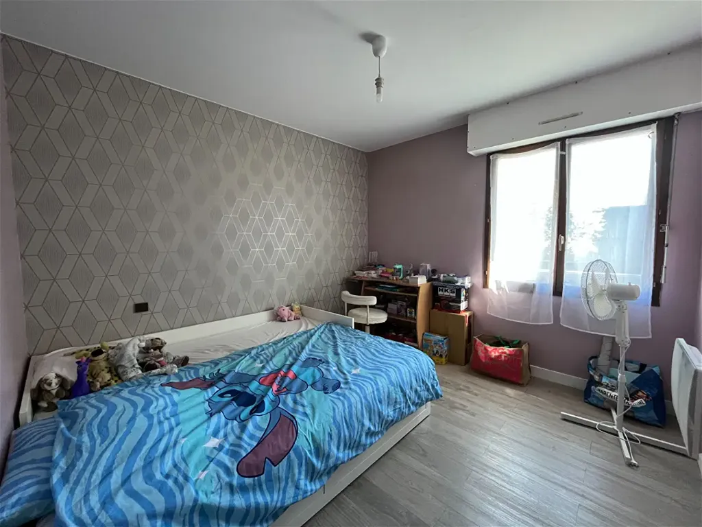 Chambres - Appartement 2 Pièces avec Parking à Poitiers