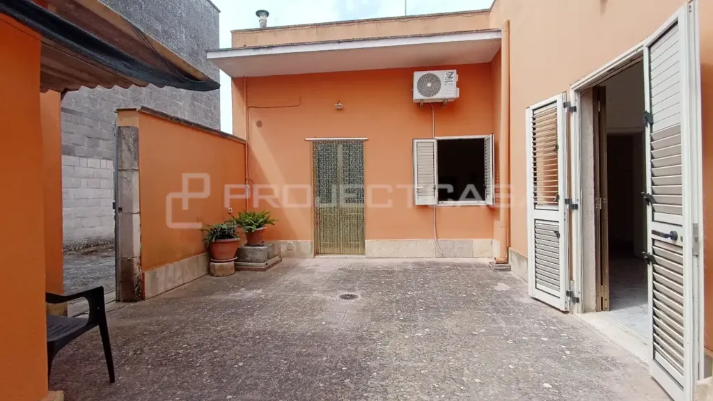 Aed - Independent House with Garden in Scorrano