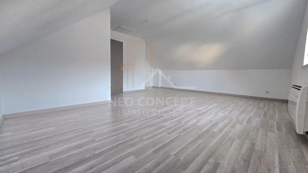 Toad - Triplex Flat with Terrace in Quiet Copropriété