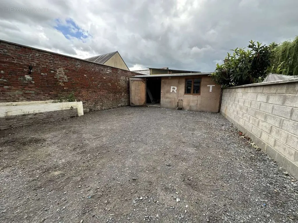 Extérieur - Bungalow de plain-pied avec cour à Harbonnières
