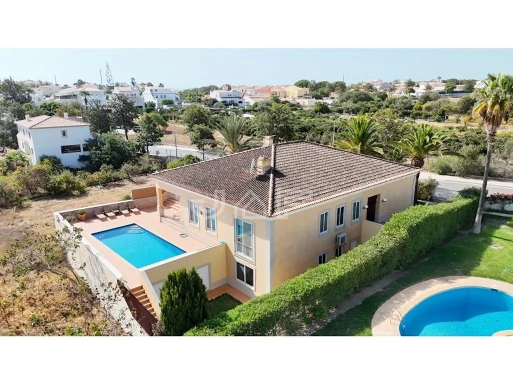 Õhuvaade - Algarvian Style Villa with Pool in Albufeira