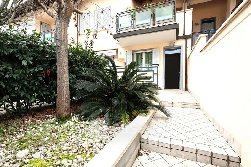 Entrée - Monolocale with Private Courtyard in Cervia