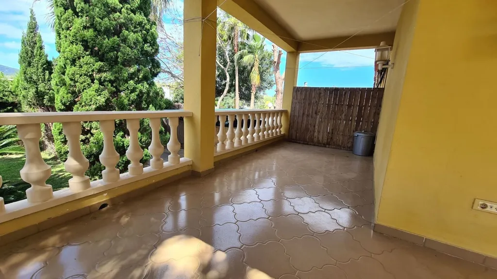 Terrasse - Chalet with Private Pool near Oliva Beach