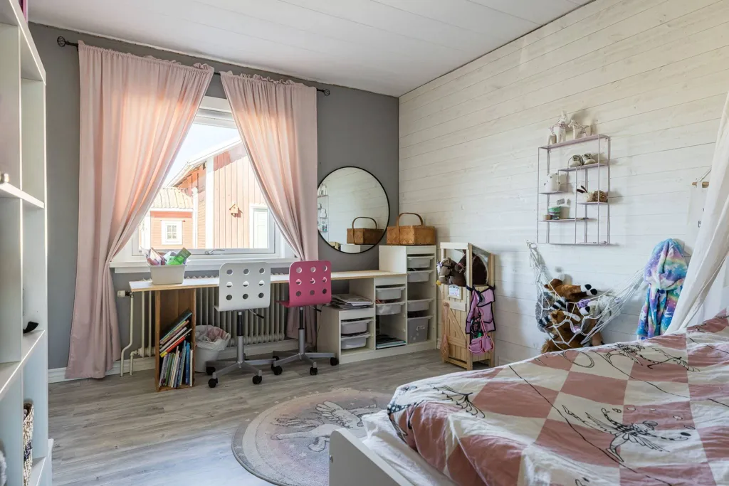 5-toaline maja asukohas Mora kommun