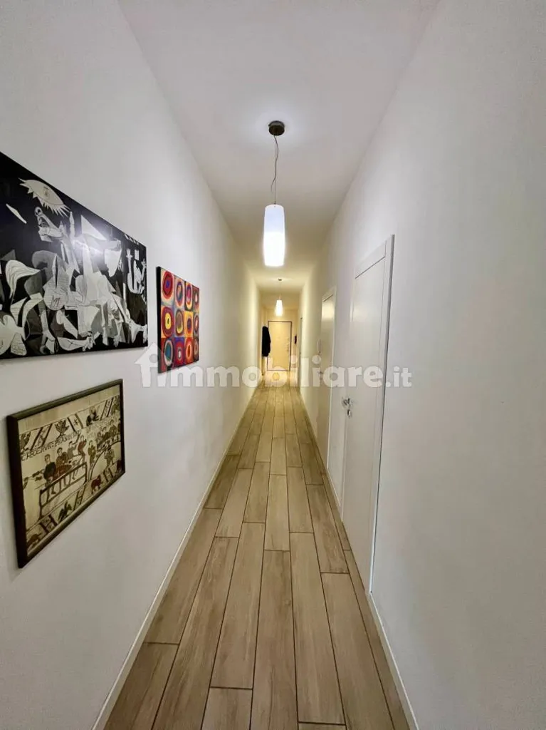 Entrée - Spacious Apartment with Balconies in Como