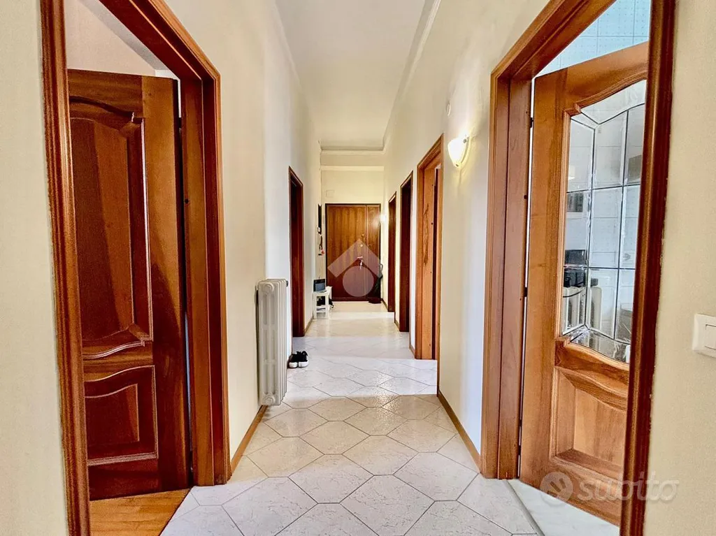 Hallway - Period Apartment with Balcony in Florence