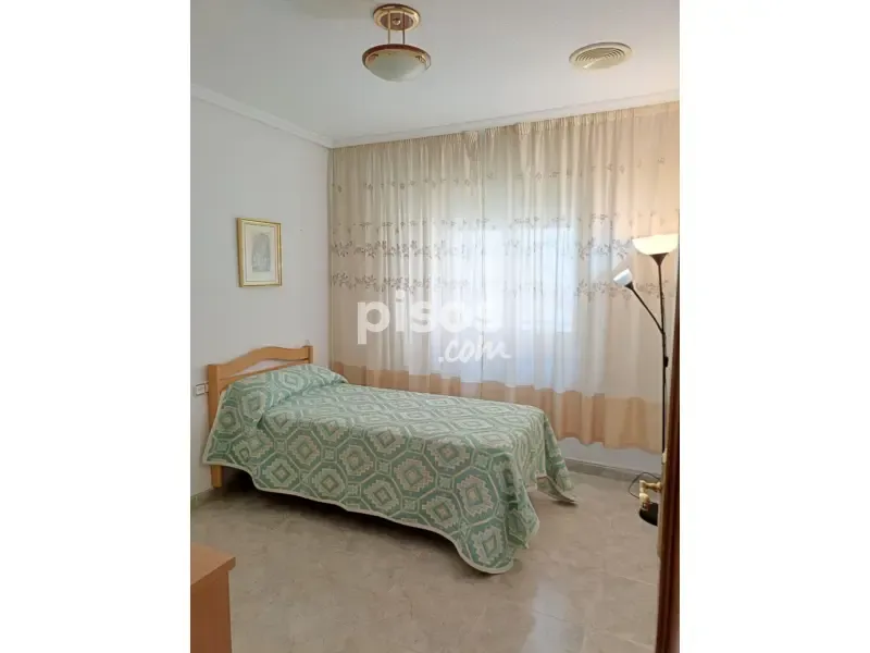 Chambres - Furnished Flat with Balcony in El Infante