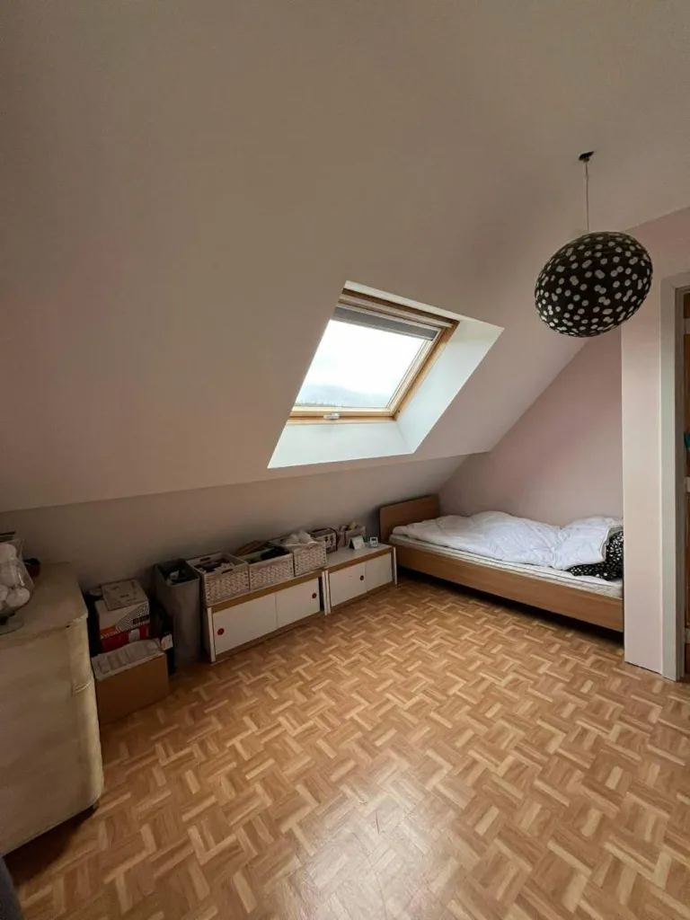 Chambres - Maison 3 Façades avec Jardin à Pondrome