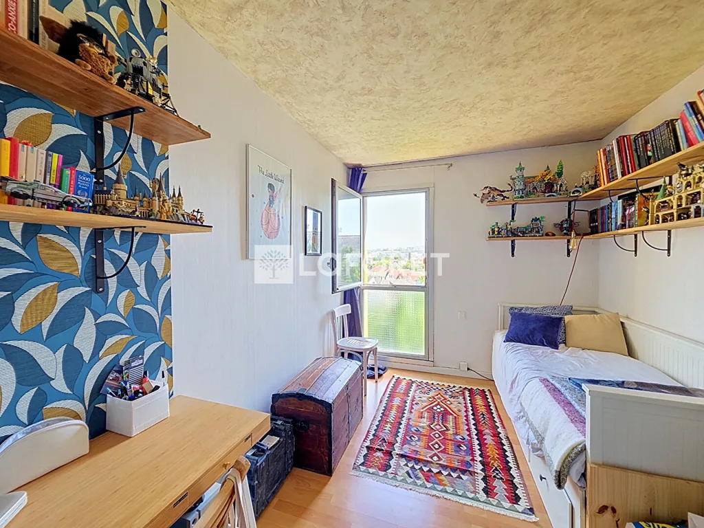 Camere da letto - 3-Bed Apartment with Balcony in Antony