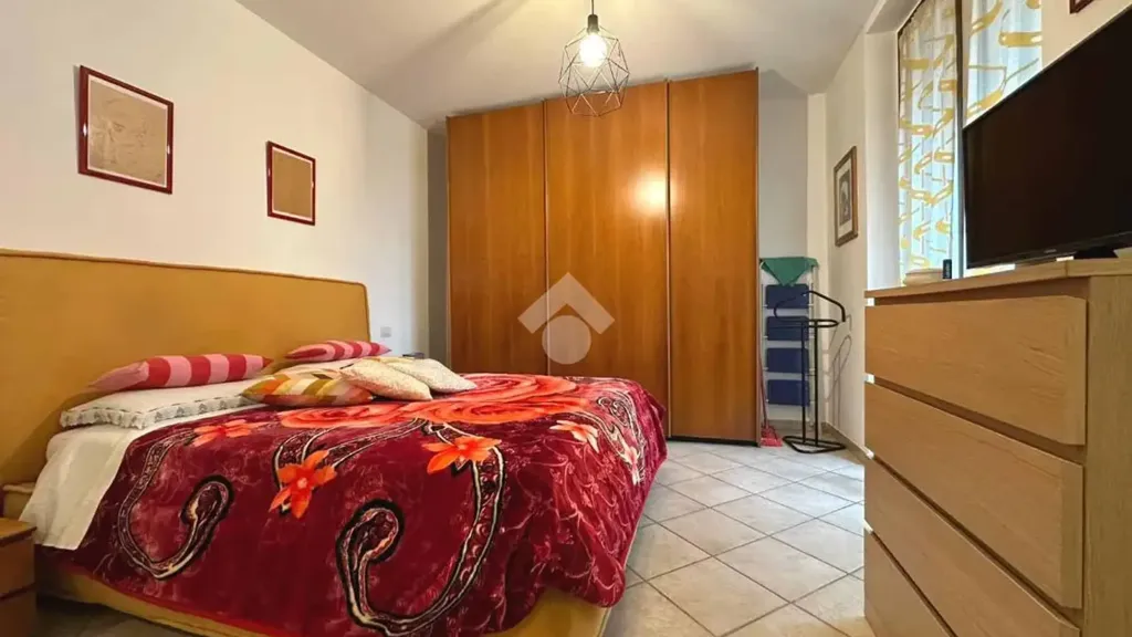 Chambres - Attico with Balcony in Crespiatica