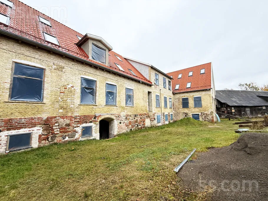 40-toaline maja asukohas Liepāja un raj.