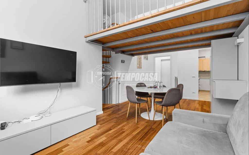 Soggiorno - Modern Loft with South View in Milan