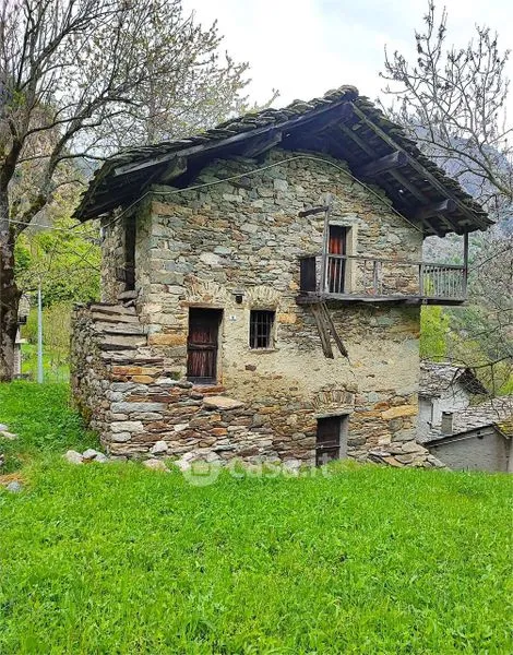 Esterno - Rustic Farmhouse with Mountain View in Perloz