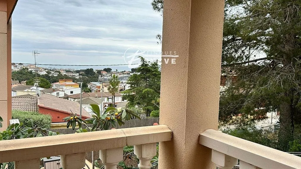 Balcon - House with Pool and Terrace in Segur de Calafell
