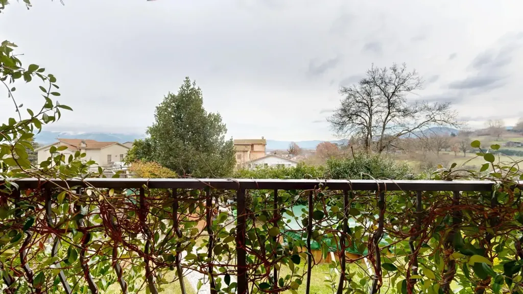 Rõdu - Rustic Casale with Garden in Contigliano