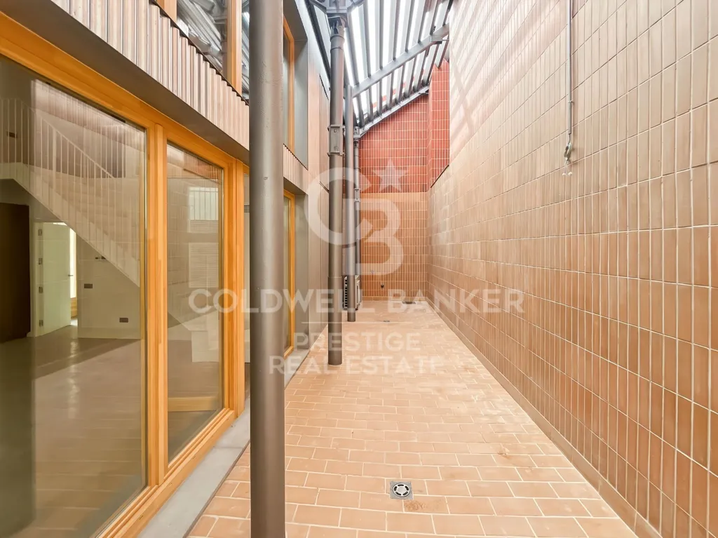 Aed - Loft Duplex with Terrace in Poblenou, Barcelona