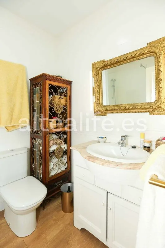 Vannitoad - Penthouse with Terrace in Altea Pueblo
