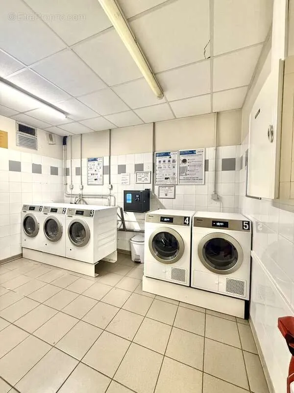Buanderie - Studio avec Ascenseur et Vue Jardin à Lille