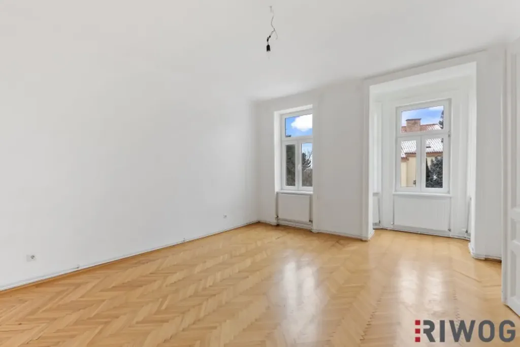 Rooms - Altbau with Optional Balcony in Hietzing