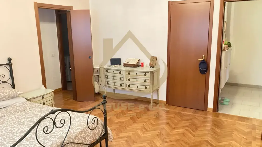Appartement 4 pièces à IT
