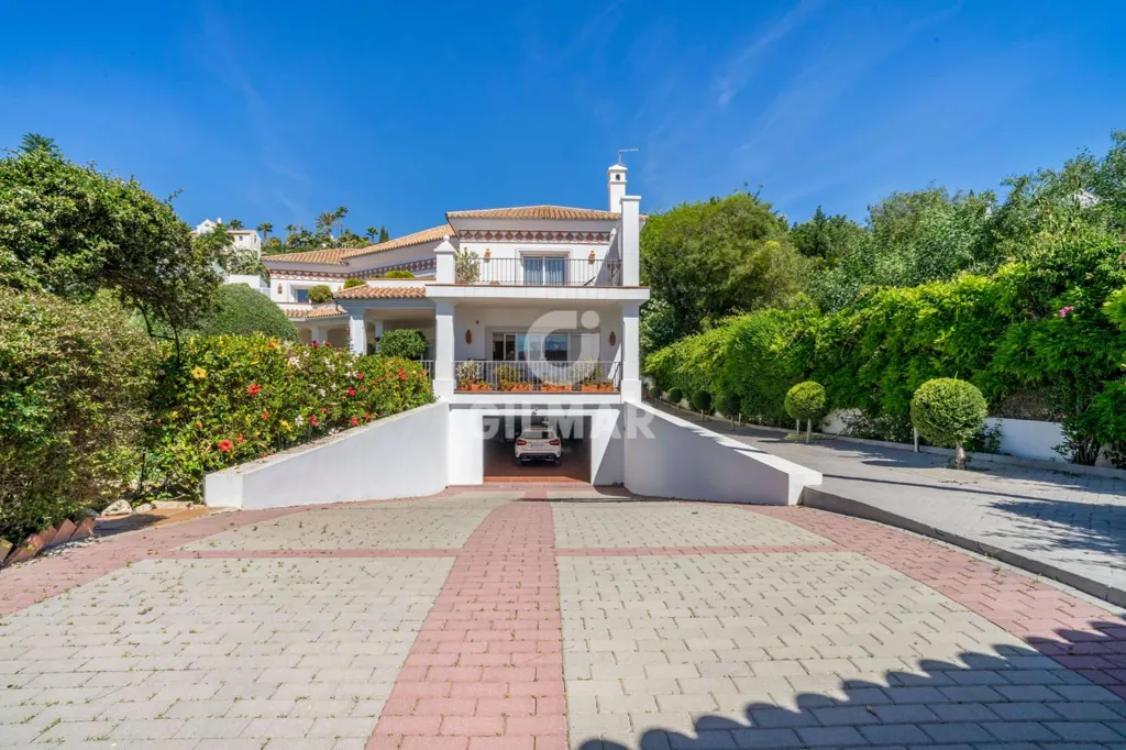 Välivaade - Luxury Villa with Sea View in Benahavís