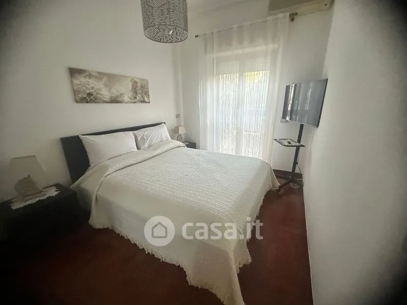 Chambres - Ground Floor Trilocale with Private Garden in Aci Castello