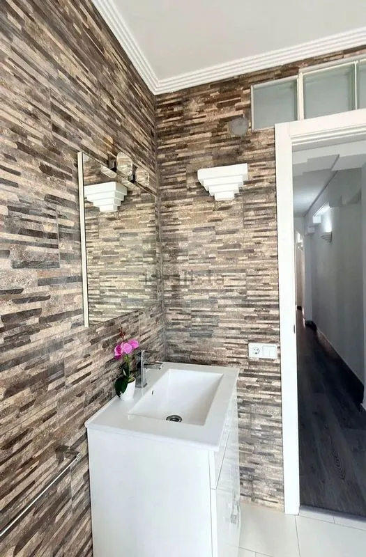 Salles de bain - 3-Bedroom Flat with Balcony in Carolinas