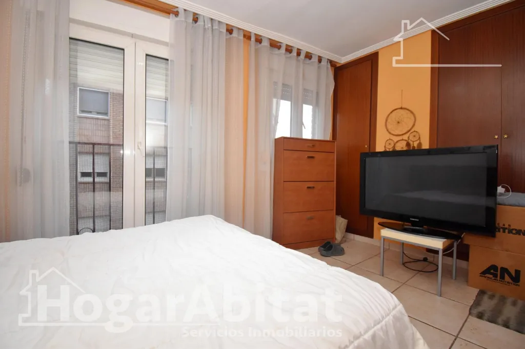 Chambres - Spacious Corner Flat with Garden View in Castellón
