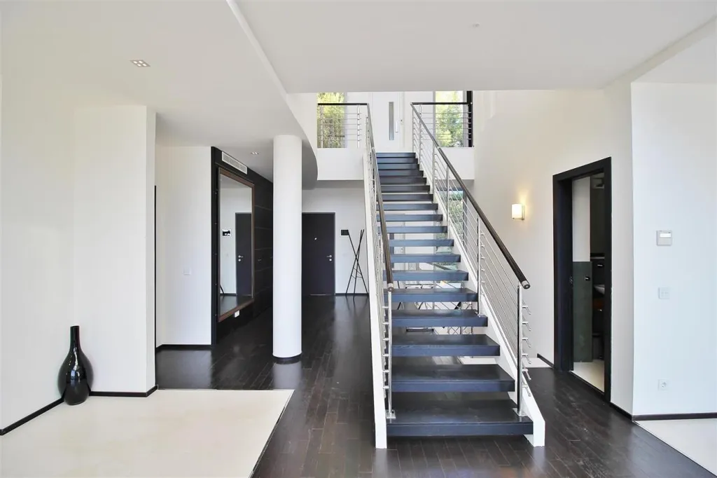 Pièces - Modern Townhouse with Sea View in Marbella