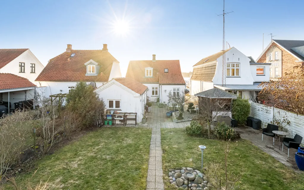 Jardin - Renovated Villa with Harbour View in Nysted