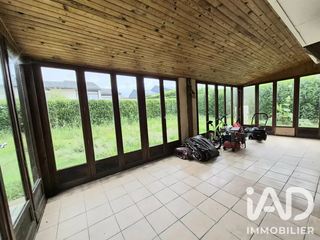 Terrass - Five-Piece House with Garden in a Sought-After Area