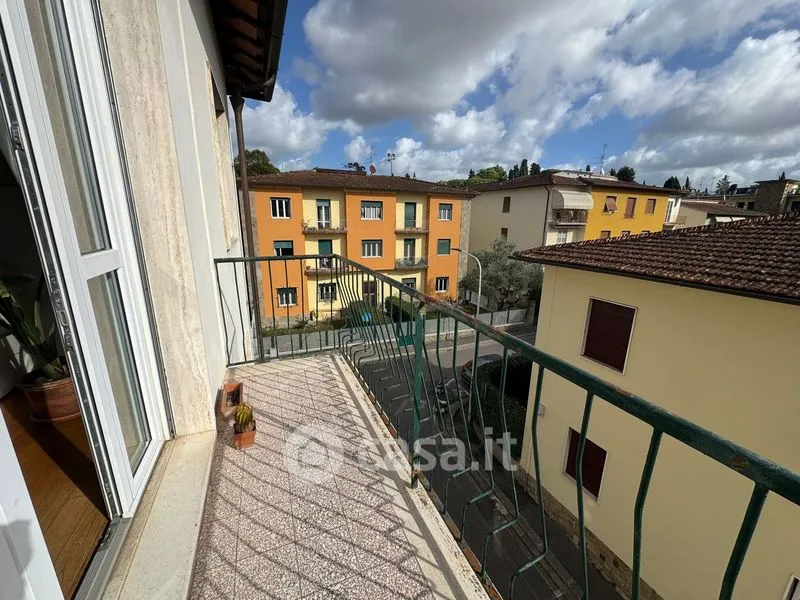 Balcone - Apartment with Terraces in Florence