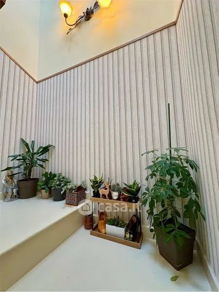 Pièces - Rear-Facing Apartment with Balcony in Trento