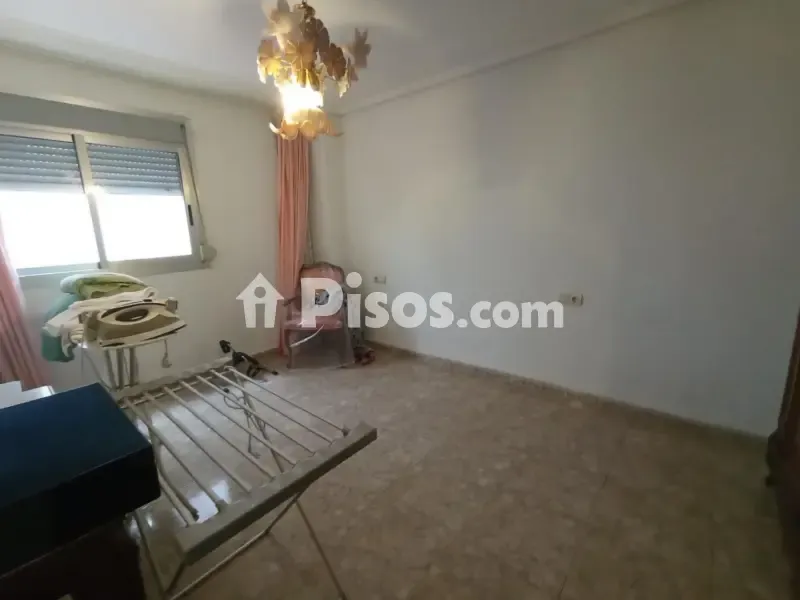 Magamistoad - Ground Floor Flat with Balcony in San Marcelino