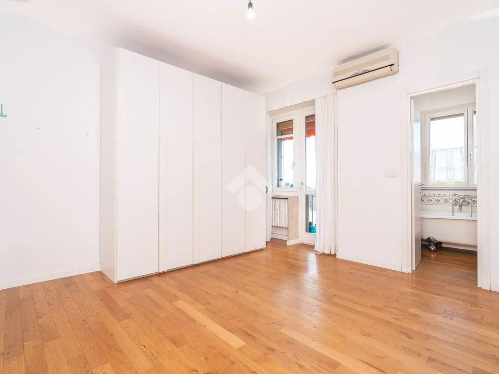 Magamistoad - Panoramic Penthouse with Terrace in Turin