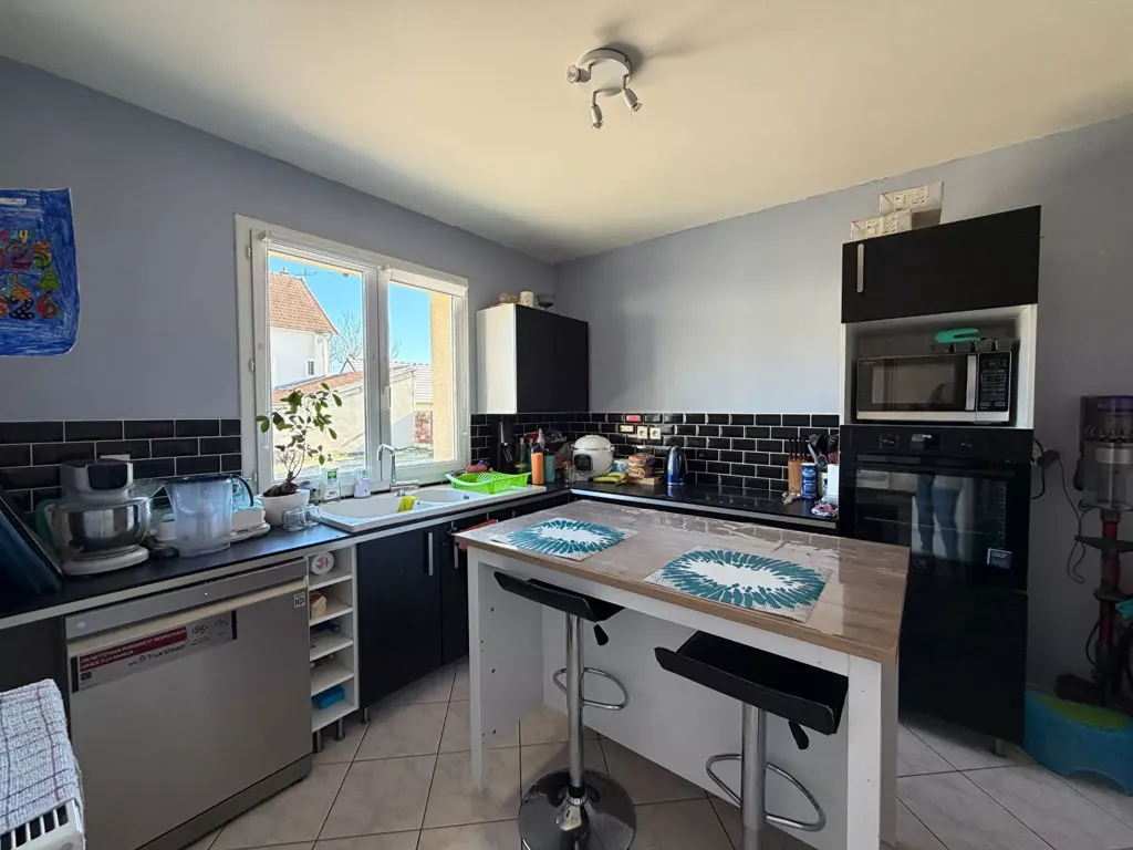 Cucina - Six-Piece House with Garden in Penchard
