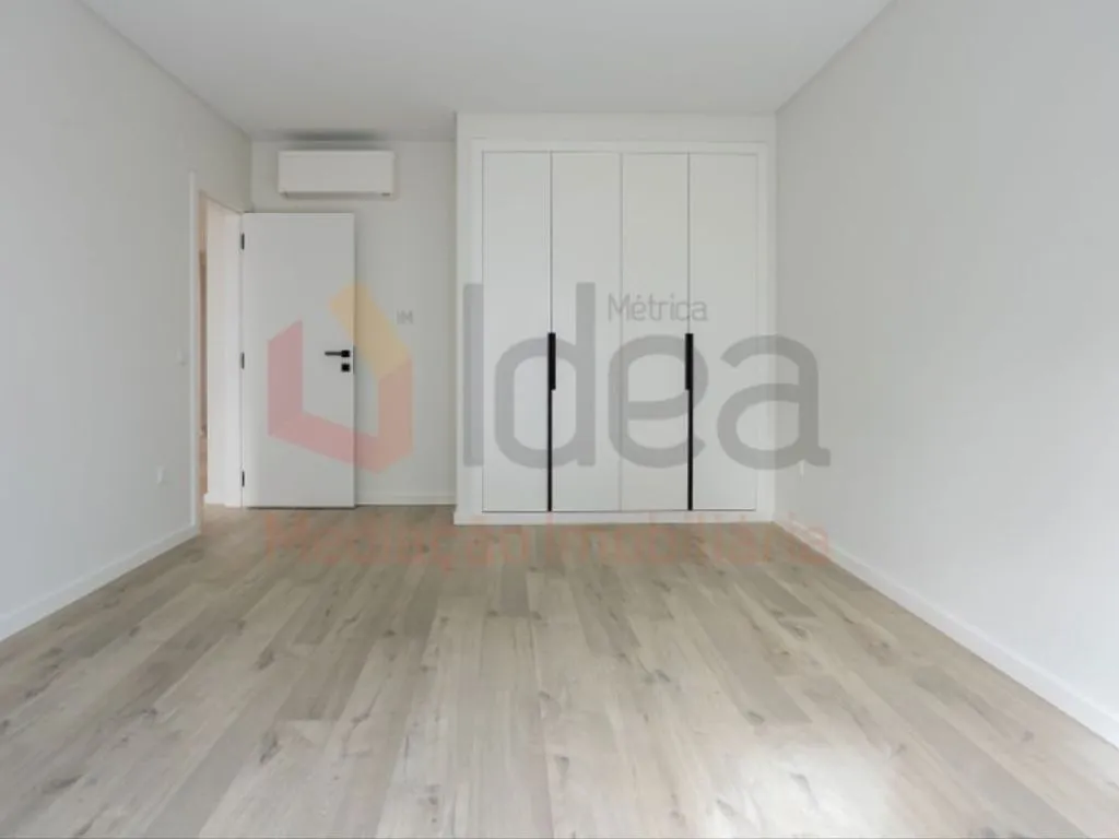 Chambres - Luxury Apartment with Balcony in Montijo