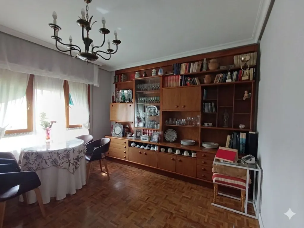 Salle à manger - Fully Furnished Flat with Balcony in Centro-Calatrava