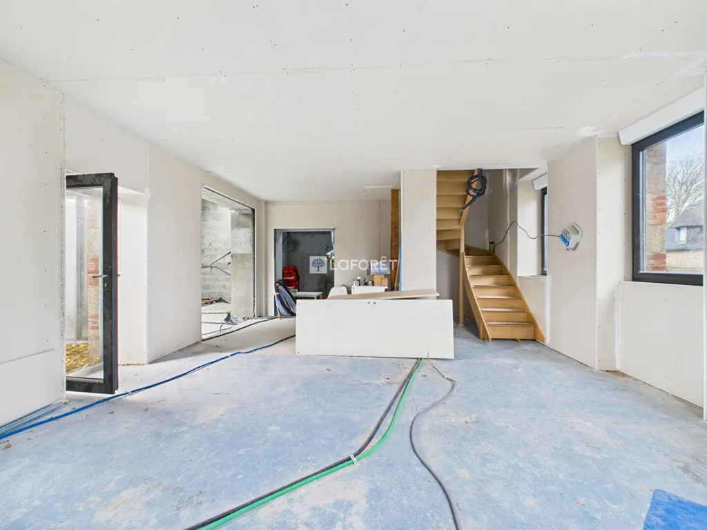 Séjour - Maison des Années 30 à Rénover à Loctudy